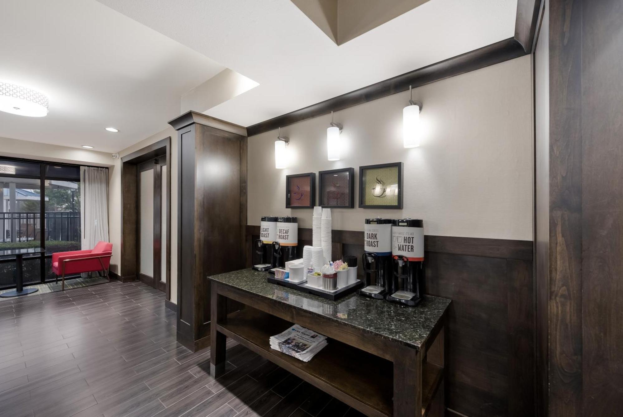 Hampton Inn Marshall Esterno foto