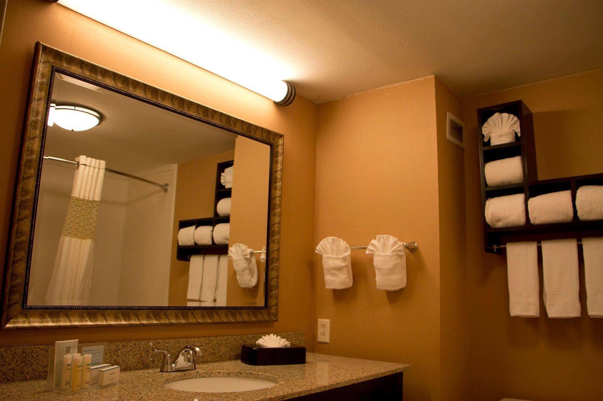 Hampton Inn Marshall Esterno foto
