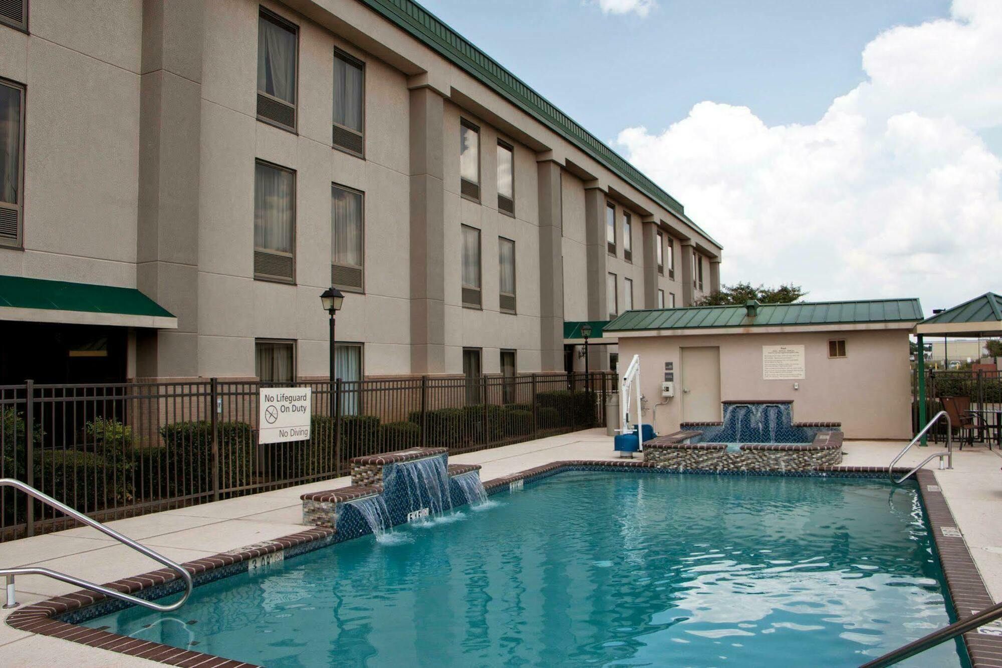 Hampton Inn Marshall Esterno foto
